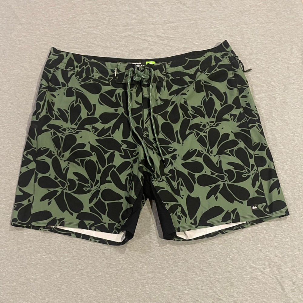 Quiksilver Waterman shorts